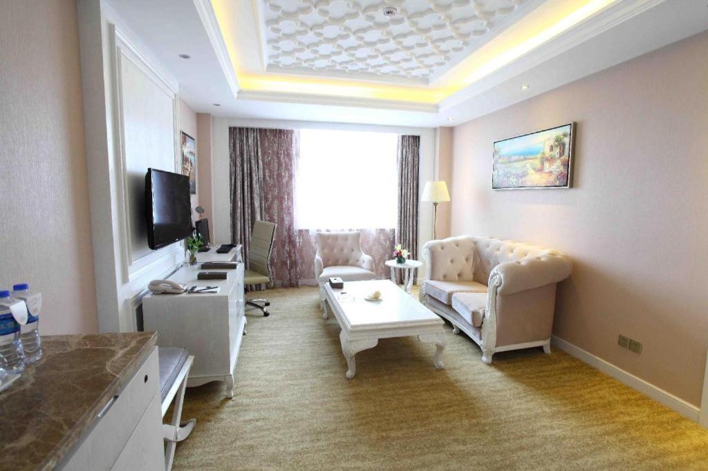 Sofis Pingshan Hotel Fuzhou  Exterior photo